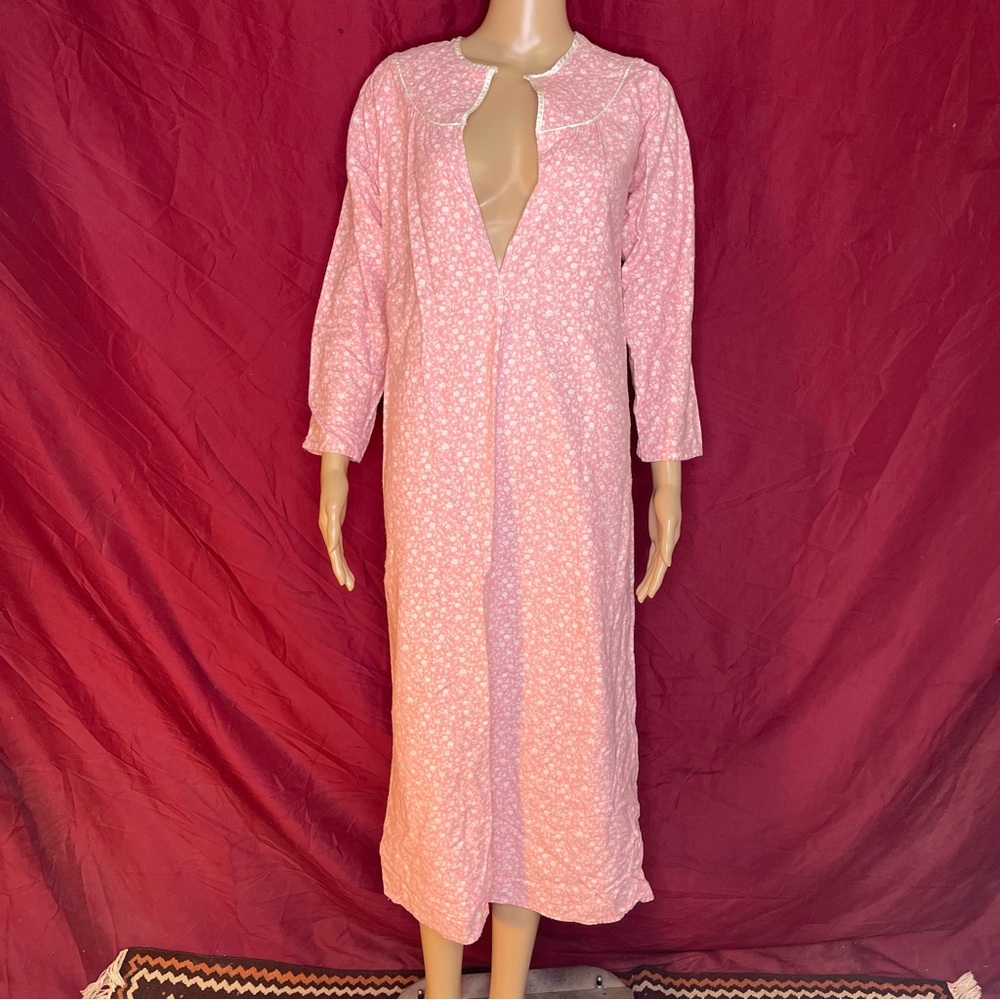 Vintage 1960's Katz Pink Long Sleeve Floral Modest Flannel Nightgown Small
